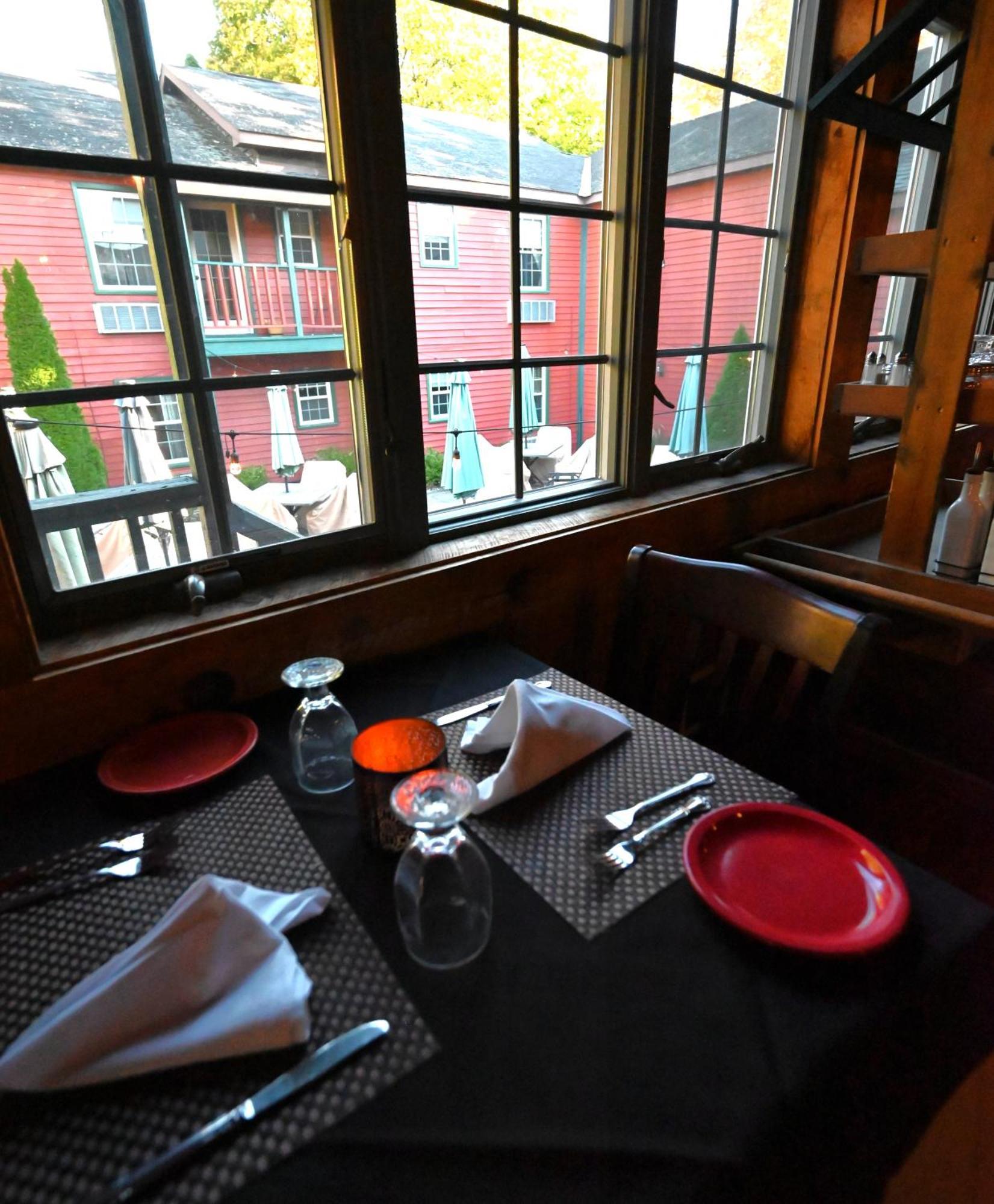La Perla Restaurant & Country Inn Averill Park Exterior foto